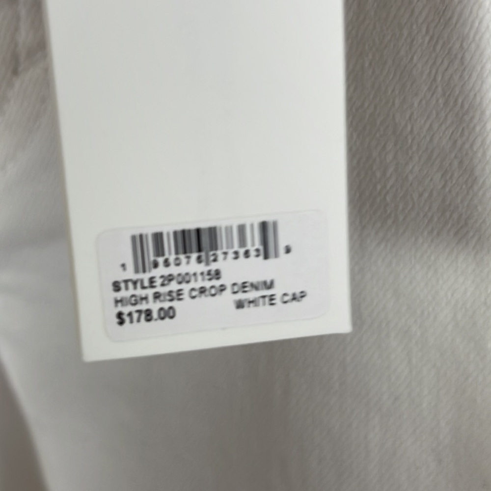 Vineyard Vines High Rise Crop Jeans. Size 31. - Picture 9 of 9